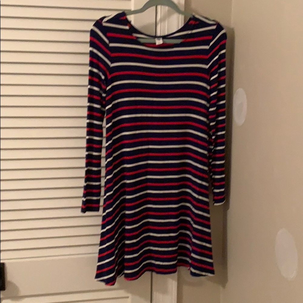 🛍 Old Navy striped long sleeve dress